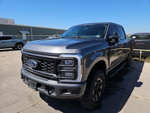 Used 2024 Ford F250 Lariat w/ Tremor Off-Road Package AWD/4WD image 1