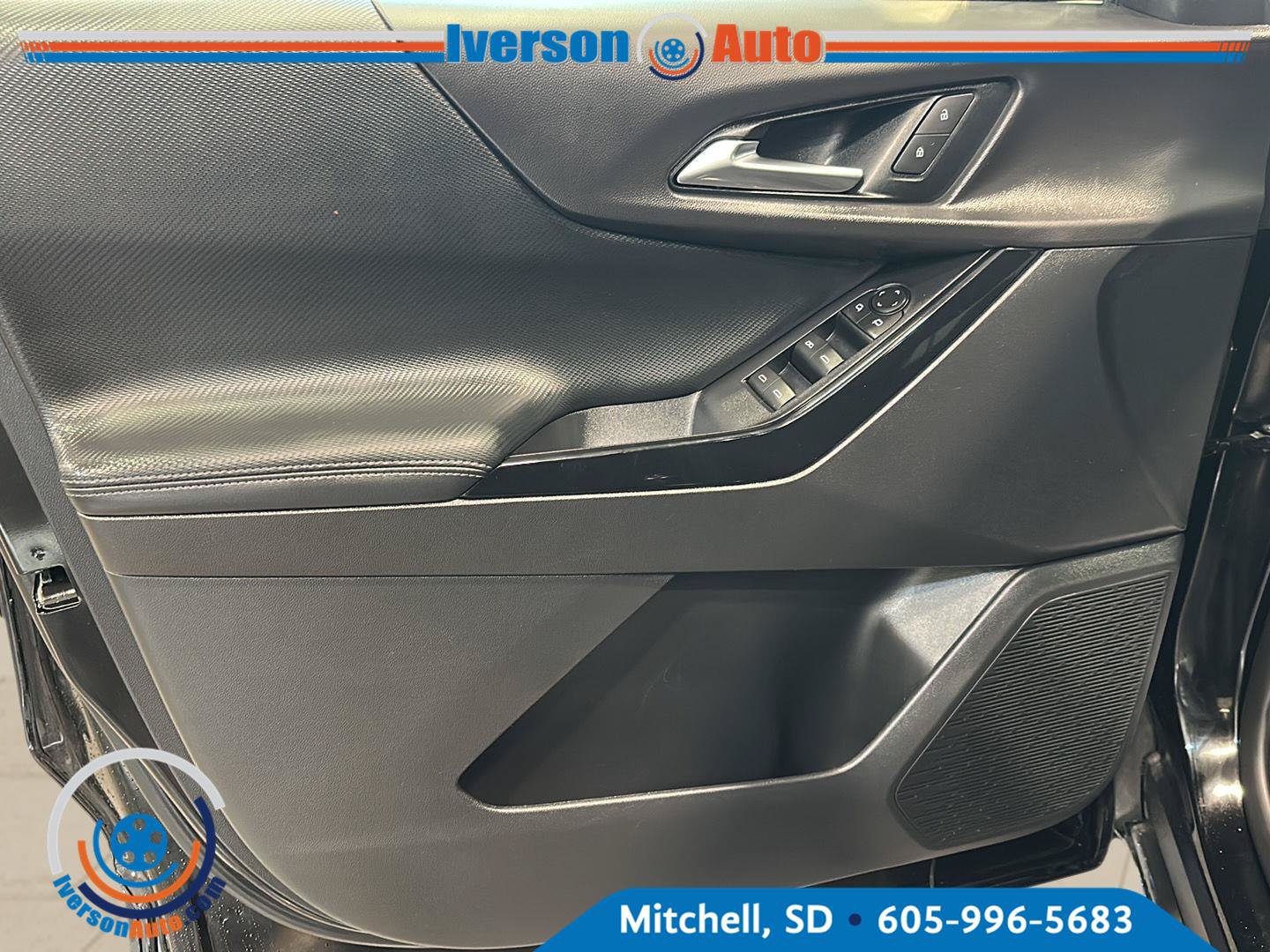 Used 2026 Chevrolet Equinox LT AWD/4WD image 13