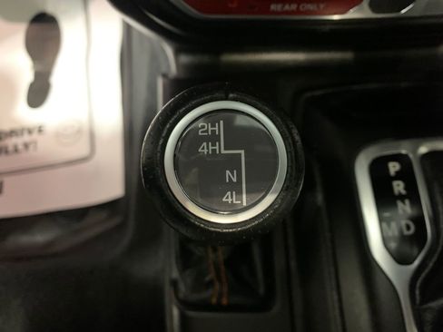 Used 2021 Jeep Gladiator Mojave image 13