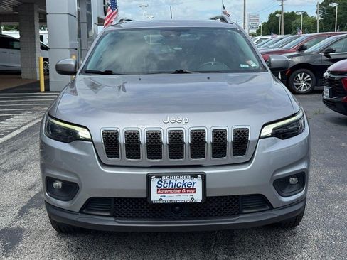 Used 2021 Jeep Cherokee Latitude Lux w/ Sun & Sound Group AWD/4WD image 10