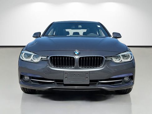 Used 2018 BMW 330i xDrive Sedan w/ Premium Package AWD/4WD image 8
