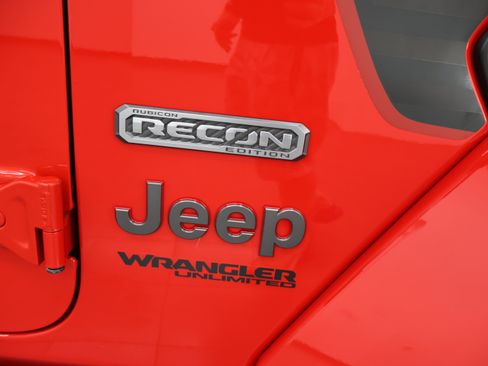 Used 2020 Jeep Wrangler Unlimited Rubicon w/ Quick Order Package 28Y Recon AWD/4WD image 24