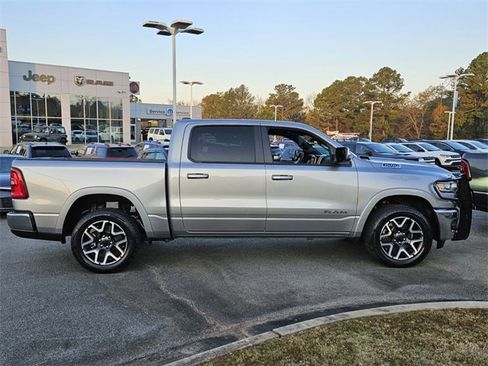 Used 2025 RAM 1500 Laramie image 13