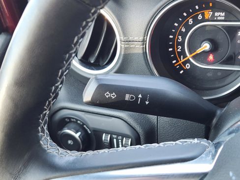Used 2021 Jeep Wrangler Unlimited Sahara AWD/4WD image 28