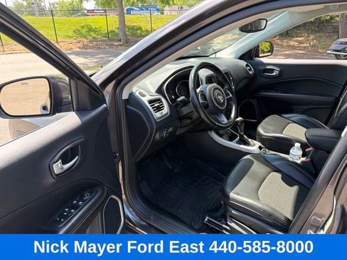 Used 2020 Jeep Compass Latitude AWD/4WD image 11