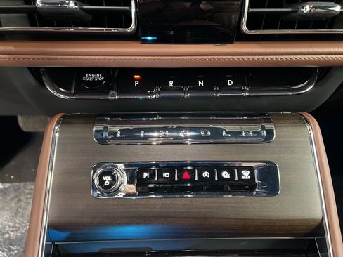 New 2026 Lincoln Aviator Reserve image 14