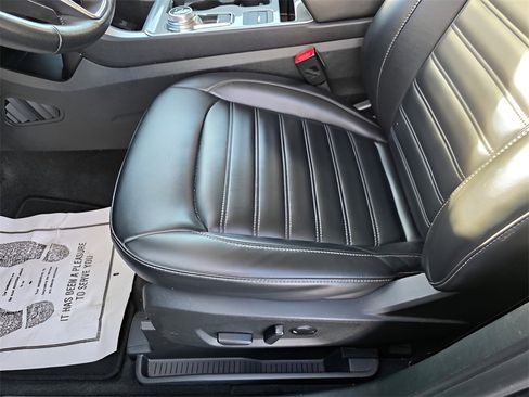 Certified 2023 Ford Edge SEL image 19