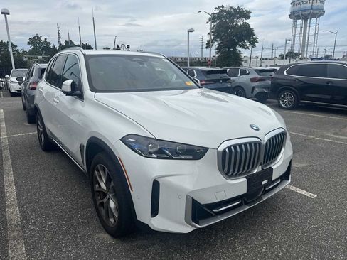 Used 2024 BMW X5 xDrive40i w/ Premium Package AWD/4WD image 2