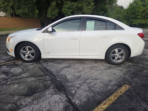 Used 2014 Chevrolet Cruze LT w/ RS Package FWD image 7