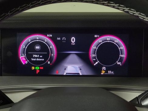 Used 2025 Volkswagen Tiguan SE FWD image 27