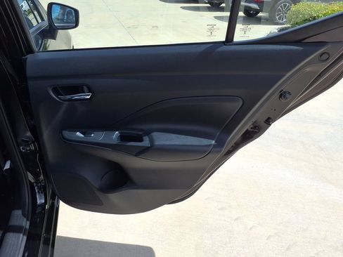 Used 2025 Nissan Versa SV FWD image 19