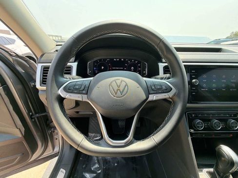 Used 2022 Volkswagen Atlas SE w/ Panoramic Sunroof Package AWD/4WD image 20