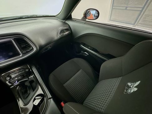 Used 2020 Dodge Challenger R/T Scat Pack RWD image 11