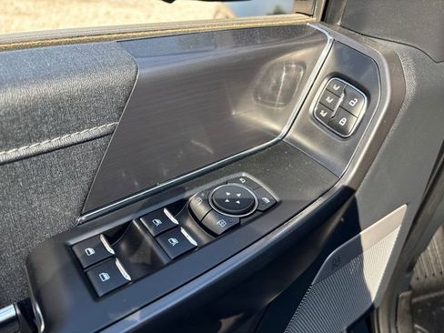 Used 2024 Ford F150 Lariat AWD/4WD image 17