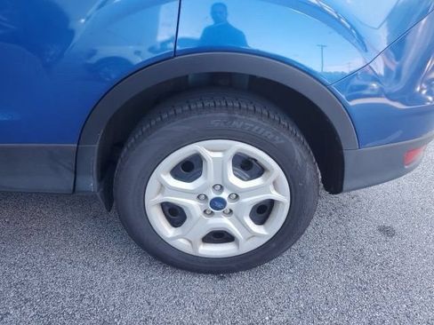 Used 2017 Ford Escape S FWD image 4
