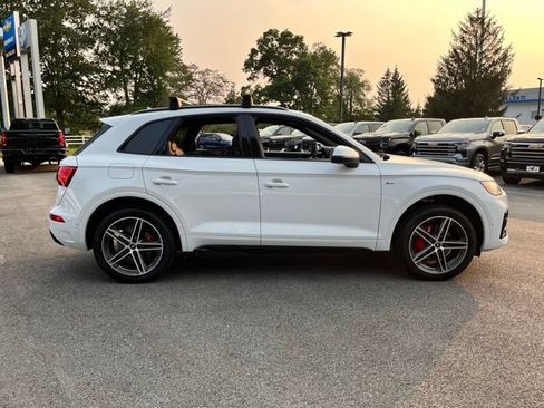 Used 2024 Audi Q5 e Prestige w/ Prestige Package image 5