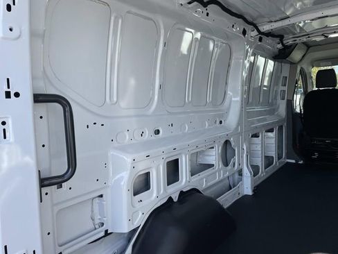 New 2025 Ford Transit 250 Low Roof image 19