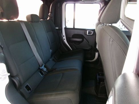 Used 2020 Jeep Gladiator Sport w/ Quick Order Package 24S image 19