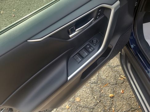 Certified 2023 Toyota RAV4 XLE Premium image 13