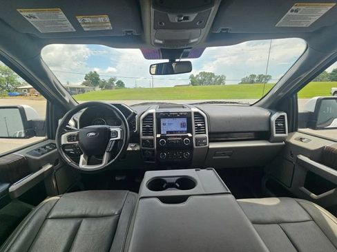 Used 2020 Ford F150 Lariat w/ Equipment Group 501A Mid AWD/4WD image 12