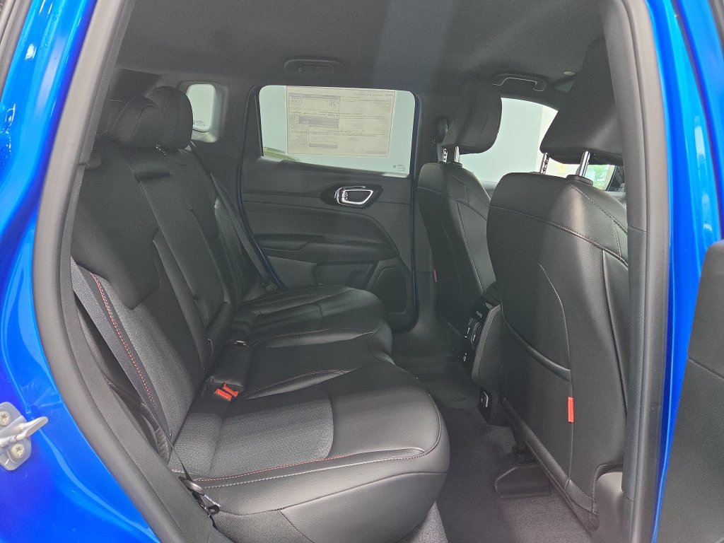 New 2026 Jeep Compass Trailhawk AWD/4WD image 10