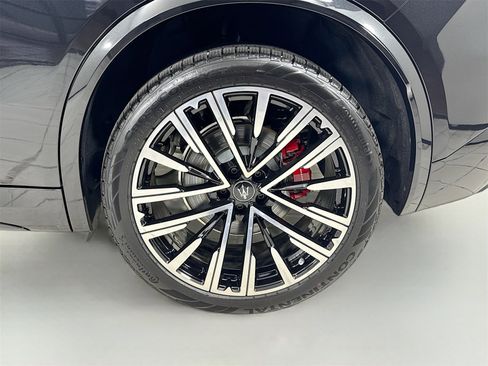 New 2025 Maserati Grecale Modena image 10