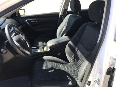 Used 2016 Nissan Altima 2.5 S w/ Power Driver Seat Package image 9