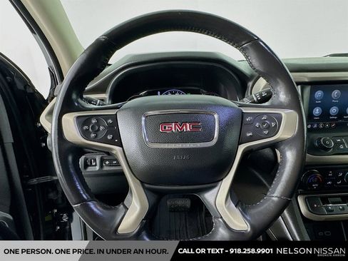 Used 2021 GMC Acadia Denali w/ Denali Ultimate Package AWD/4WD image 11