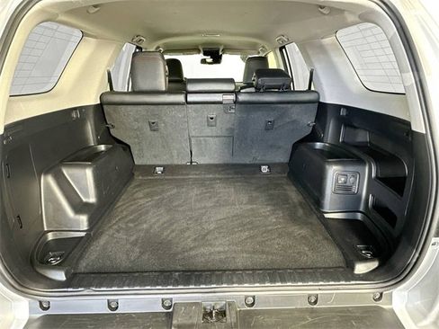 Used 2024 Toyota 4Runner TRD Off-Road Premium image 31