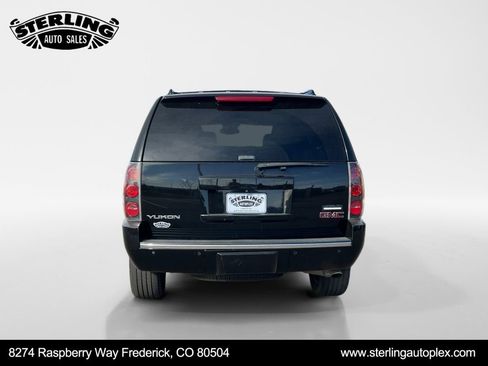 Used 2014 GMC Yukon Denali image 4