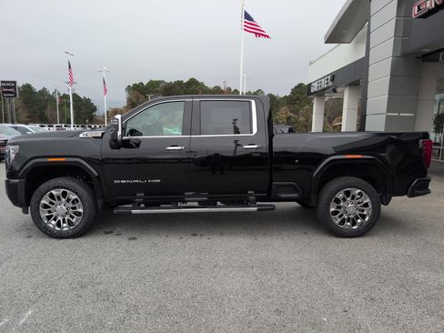 New 2026 GMC Sierra 2500 Denali w/ Denali Reserve Package image 6