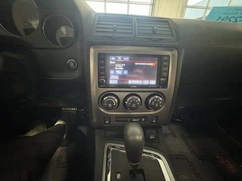 Used 2014 Dodge Challenger R/T RWD image 24