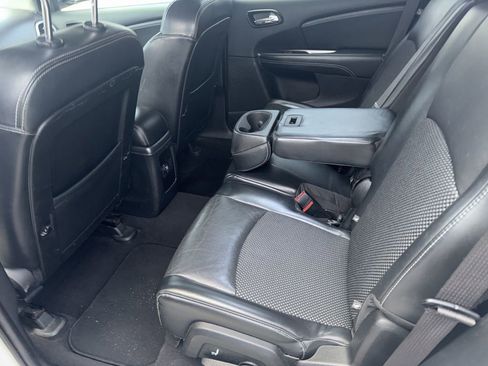 Used 2019 Dodge Journey Crossroad image 10