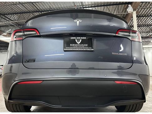 Used 2022 Tesla Model Y Performance AWD/4WD image 15