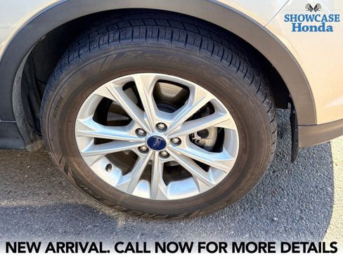 Used 2018 Ford Escape SEL image 7