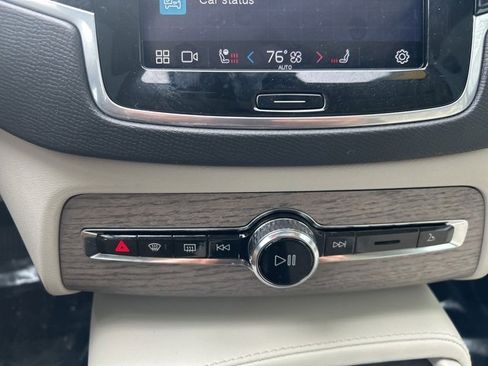 Used 2023 Volvo XC90 B6 Plus w/ Protection Package Premier image 25