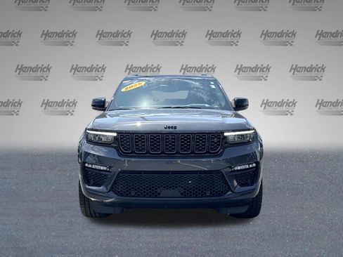 Used 2025 Jeep Grand Cherokee Summit AWD/4WD image 3