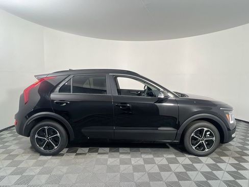 New 2026 Kia Niro EX image 2