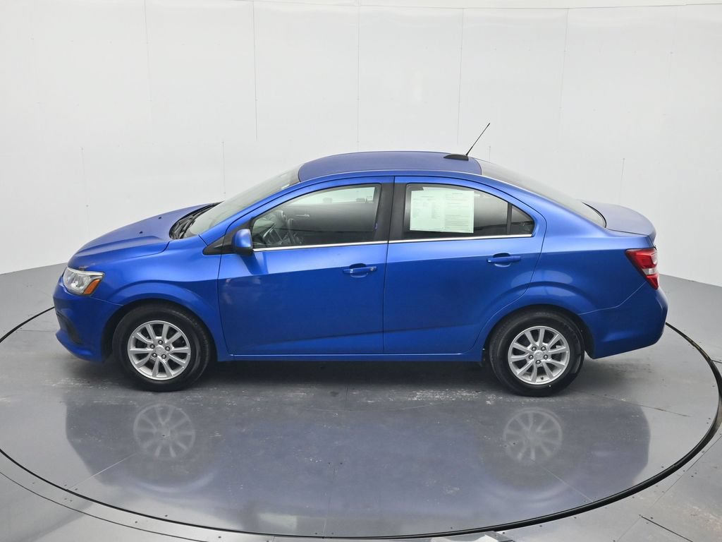 Used 2018 Chevrolet Sonic LT FWD image 34