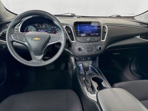 Used 2024 Chevrolet Malibu LT image 21