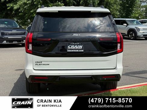 Used 2026 Ford Expedition Platinum w/ Stealth Performance Package AWD/4WD image 6