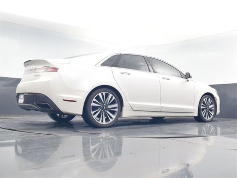 Used 2020 Lincoln MKZ Reserve w/ Elements Package image 25