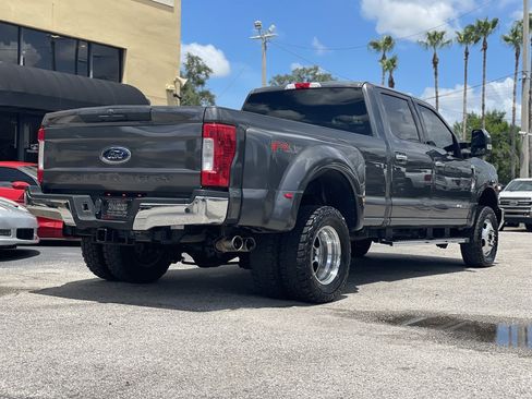 Used 2019 Ford F350 XLT w/ XLT Premium Package AWD/4WD image 13