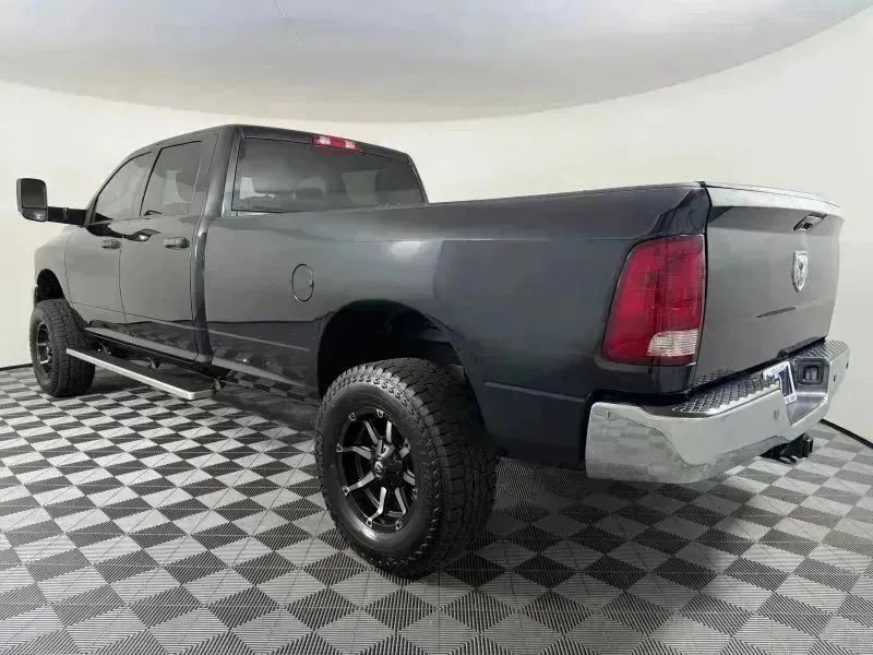 Used 2018 RAM 3500 Tradesman w/ Chrome Appearance Group AWD/4WD image 12