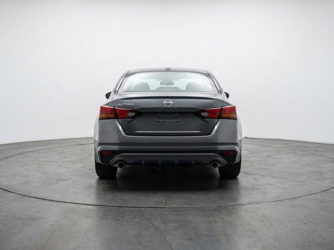 Used 2025 Nissan Altima 2.5 SV FWD image 7