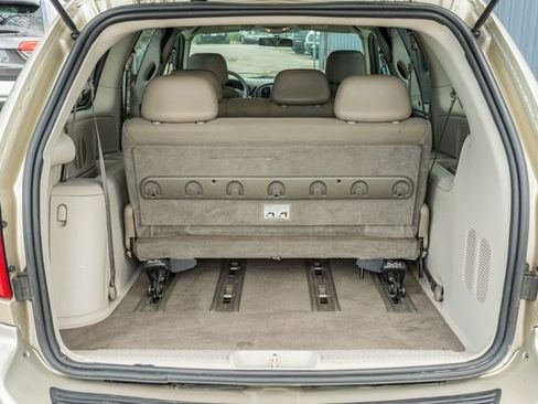 Used 2005 Dodge Grand Caravan SE w/ Popular Equipment Group I image 14