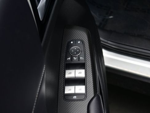 Used 2023 Mitsubishi Outlander SE image 10