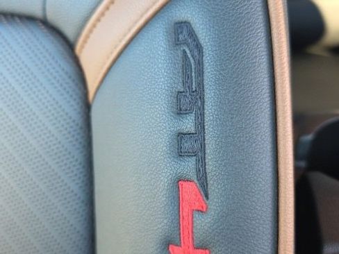 Used 2023 GMC Canyon AT4 w/ AT4 Premium Package image 26