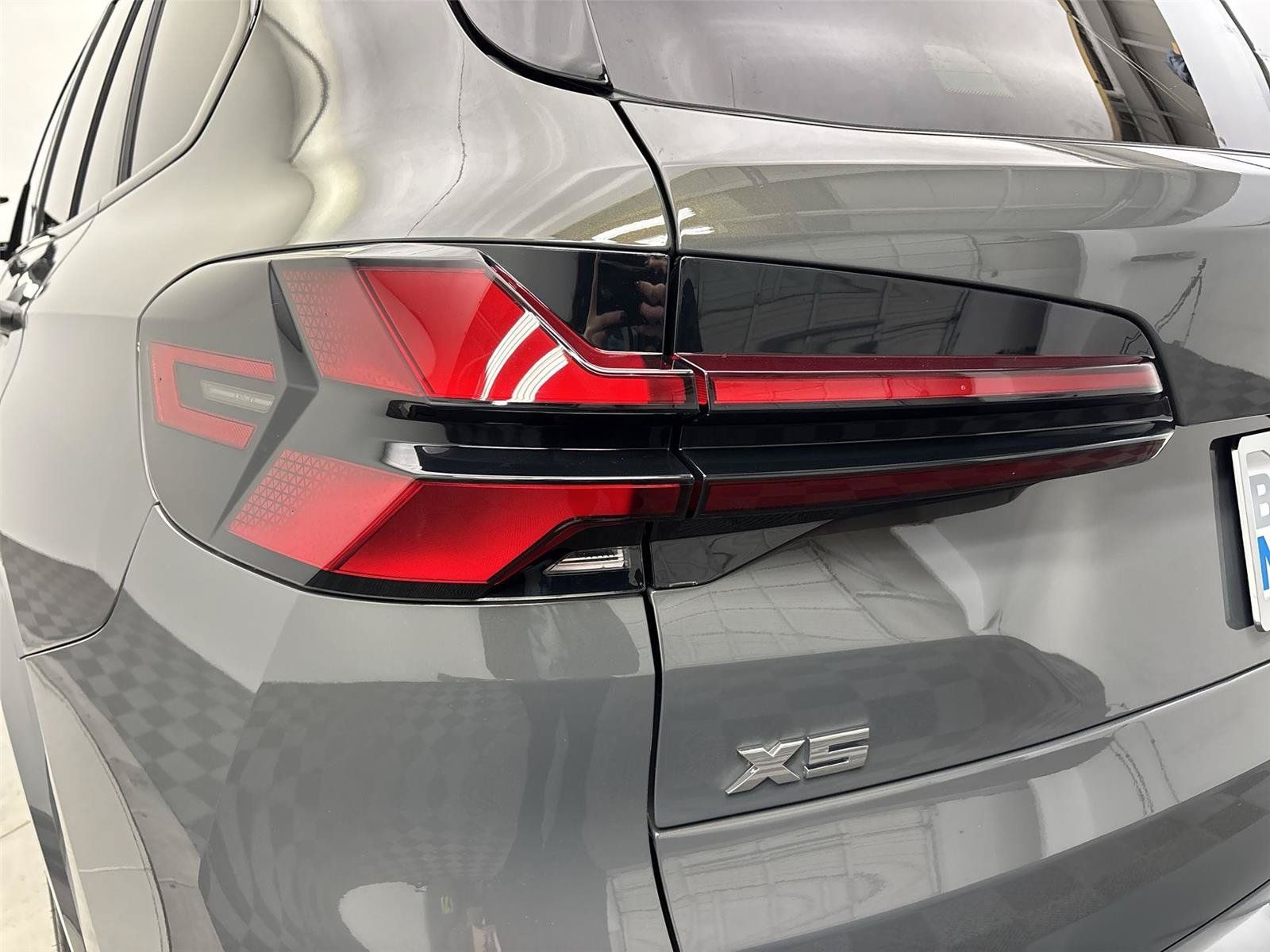 New 2026 BMW X5 M60i w/ Climate Comfort Package AWD/4WD image 19