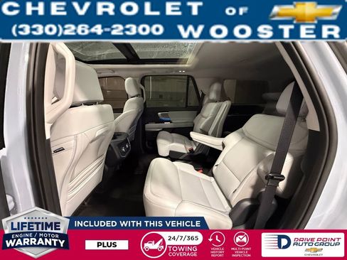 Used 2025 Ford Expedition Platinum w/ Driver's Package image 15